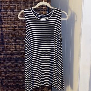 Black and white stripe trapeze tunic